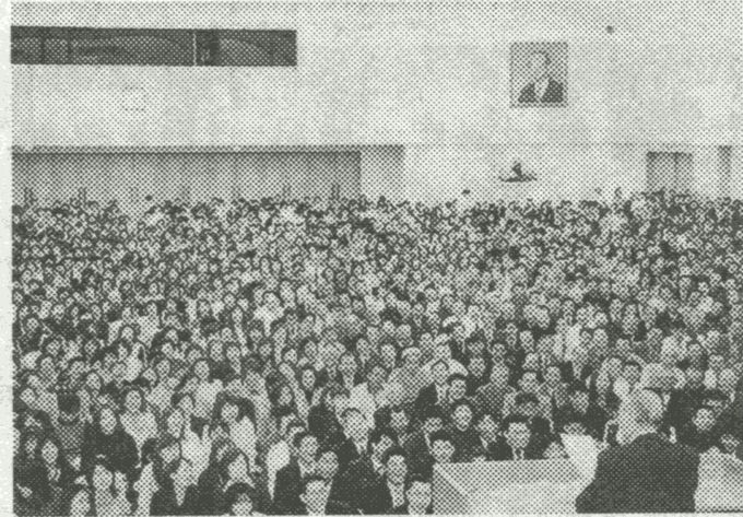 2004年2月22日開催の巣鴨・戸田記念講堂での「2.24市原の日」25周年を記念する会合の映像。